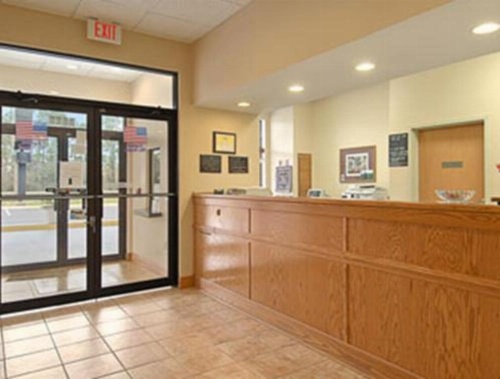 Super 8 Pascagoula image 10