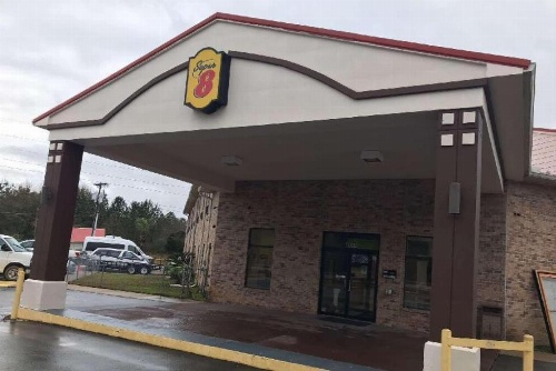 Super 8 Pascagoula image 28