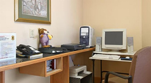 Super 8 Pascagoula image 5